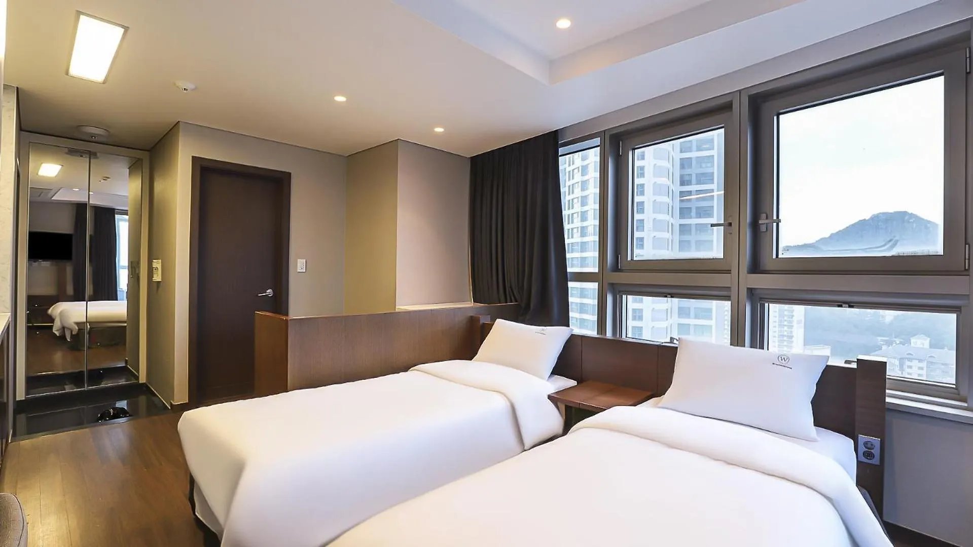 W Residence Hotel Busan 0*,
